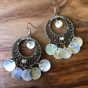 Chandelier earrings with mother of pearl detail.
